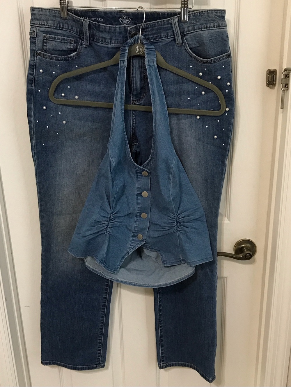 Blue Pearl-Embellished Straight Leg Women’s Jeans/Halter